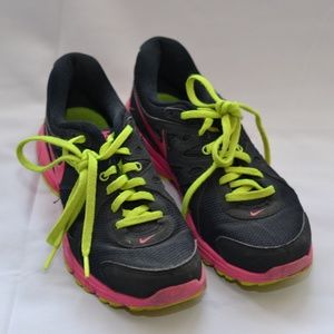 Women's Nike Revolution 2 Running Shoes Sz 9 EUC